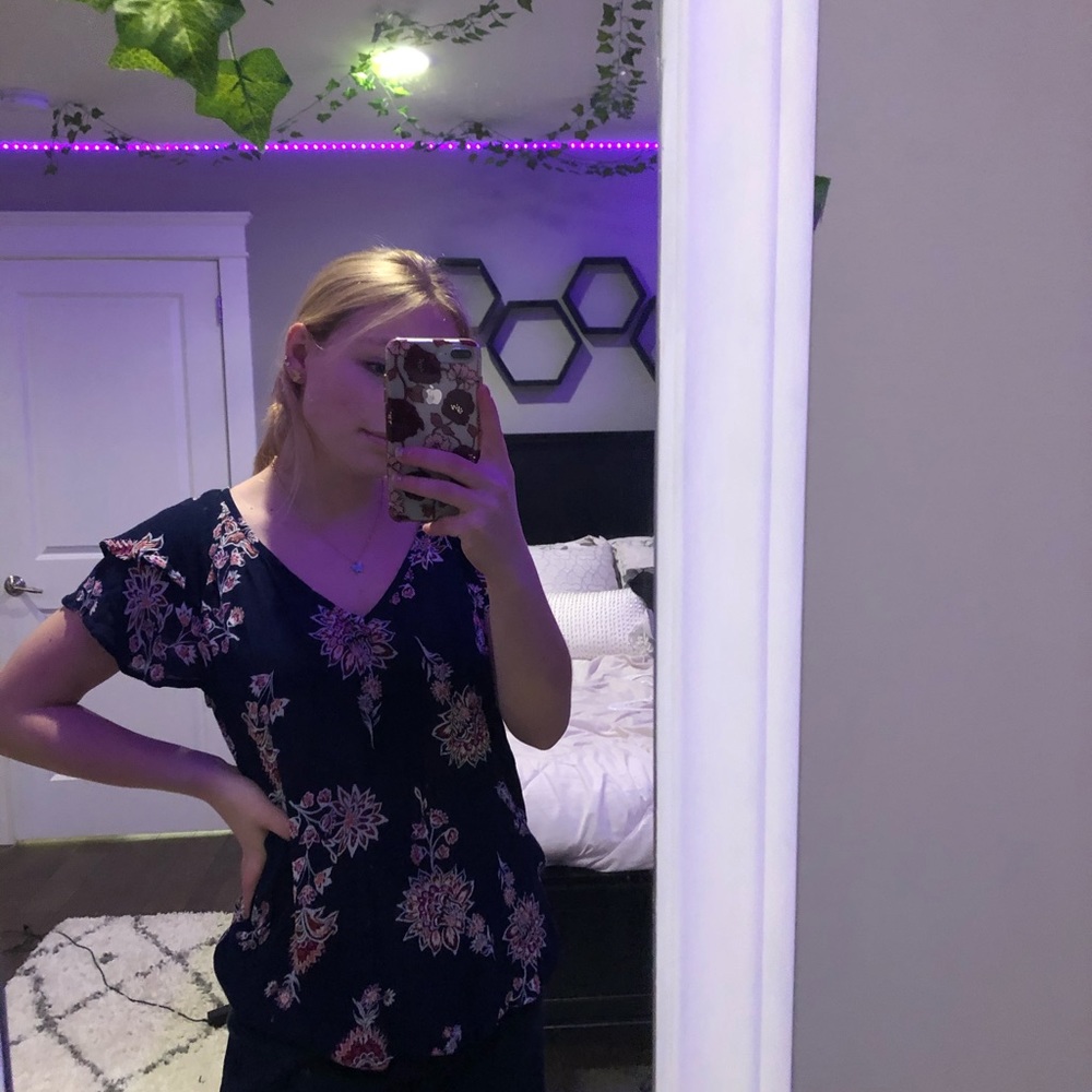 Old navy shirt